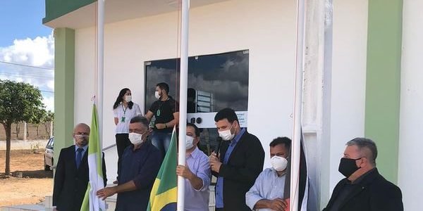 CÂMARA MUNICIPAL REALIZA MOMENTO CÍVICO